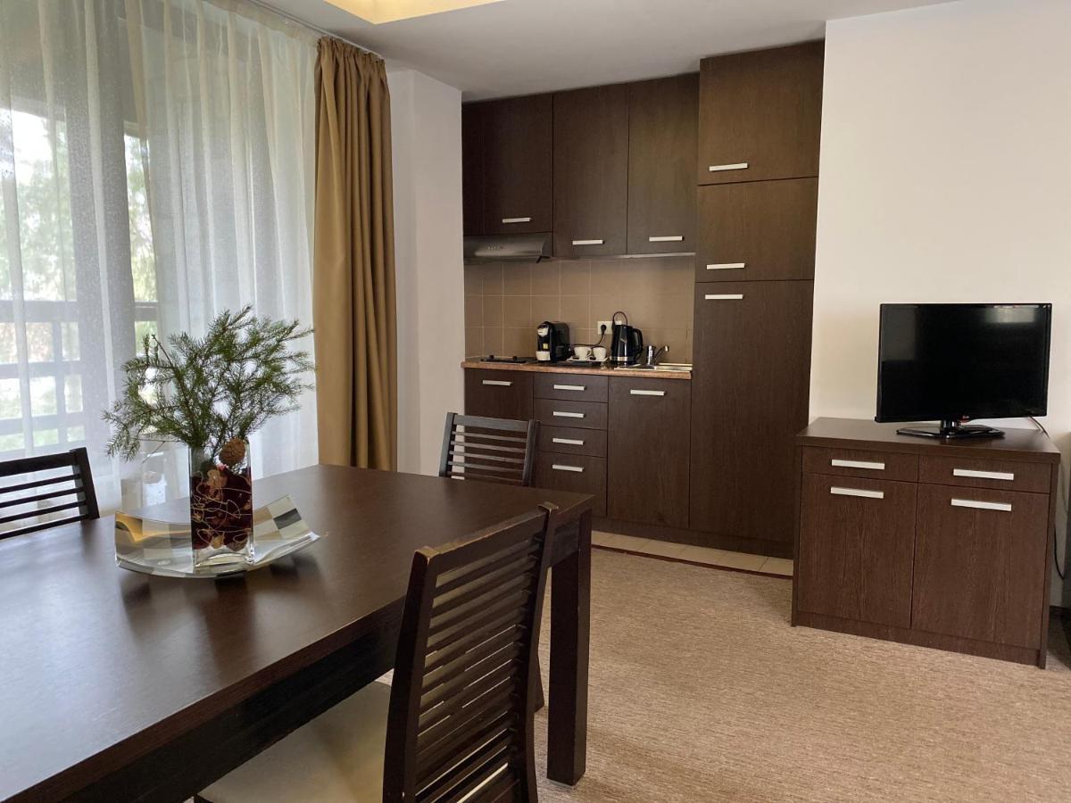 Hotel Smart Sinaia Buitenkant foto