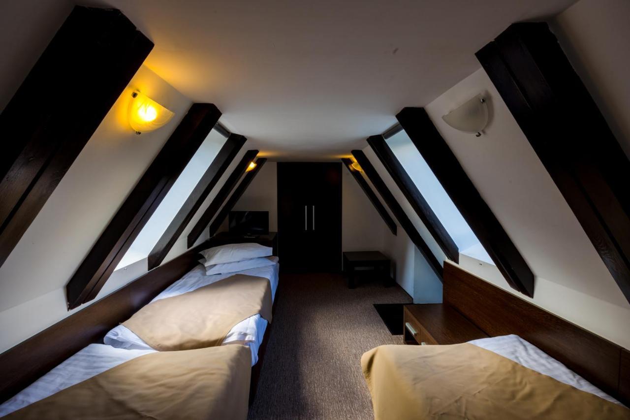 Hotel Smart Sinaia Buitenkant foto