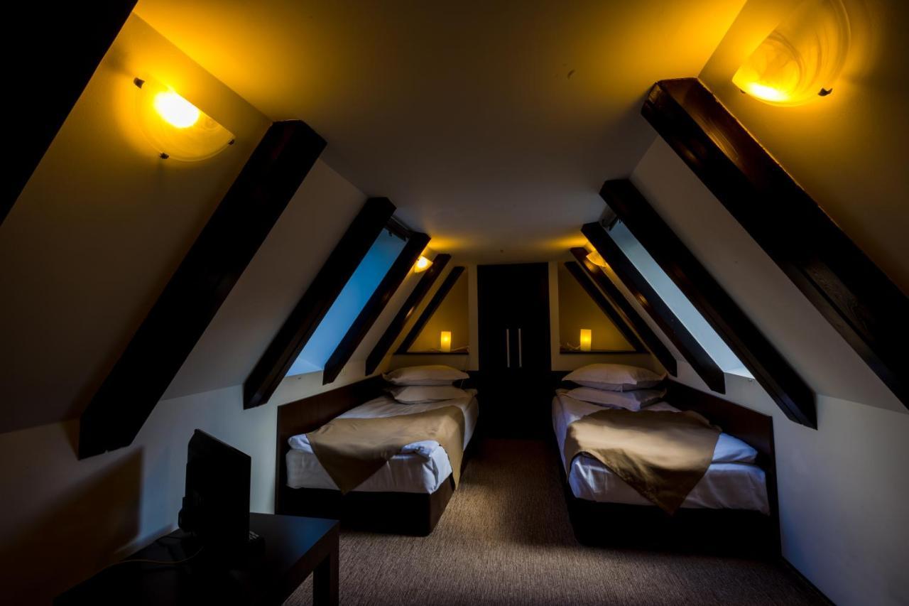 Hotel Smart Sinaia Buitenkant foto