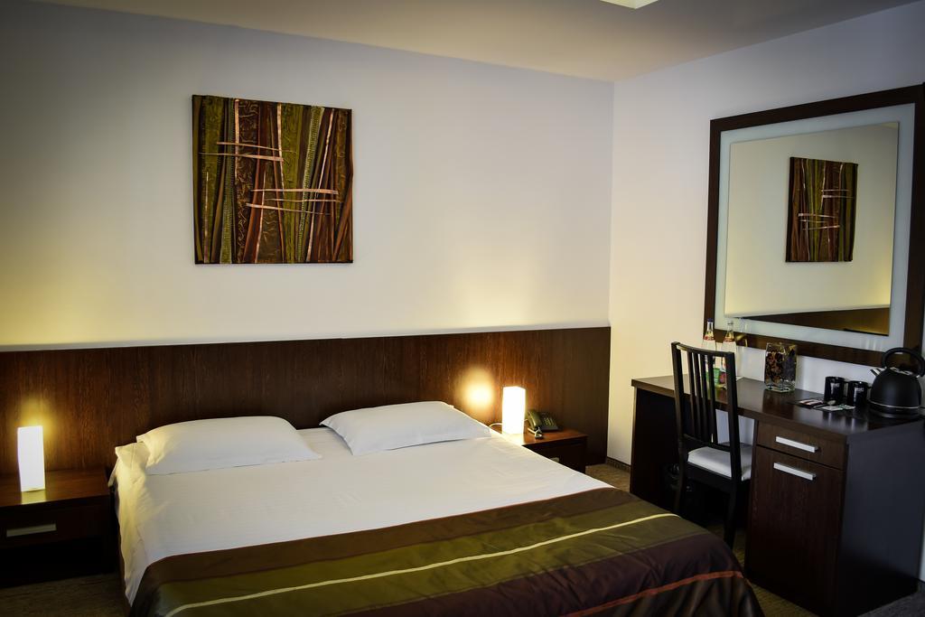 Hotel Smart Sinaia Buitenkant foto